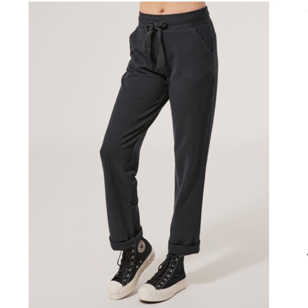 NWT - Pact Women's Perfectly Lightweight Casual Pant